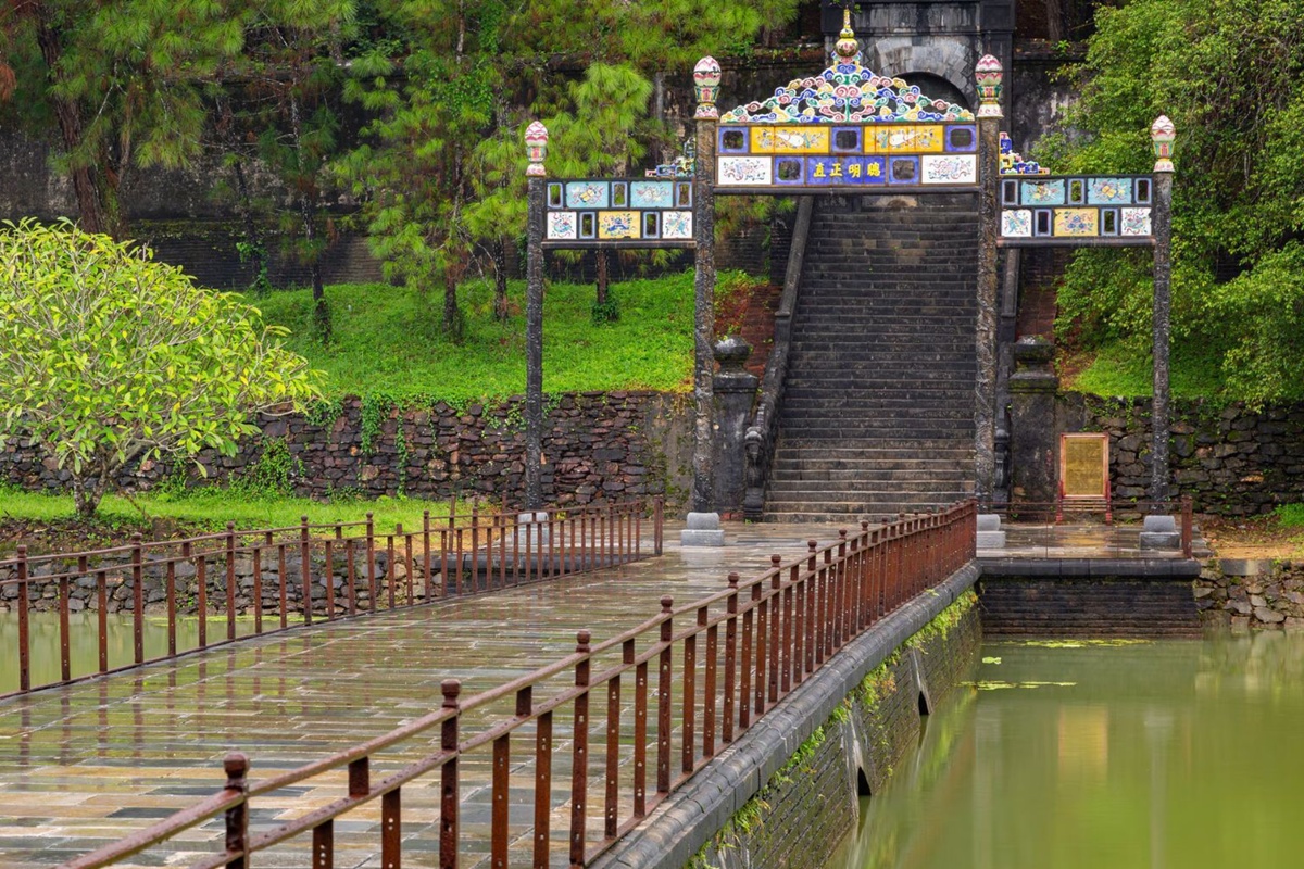 Hue City Half-Day Tour In The Afternoon